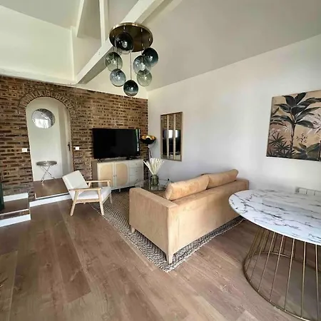 Maison Jardin Proche Paris Holiday home Villejuif
