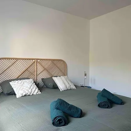 Holiday home Maison Jardin Proche Paris *