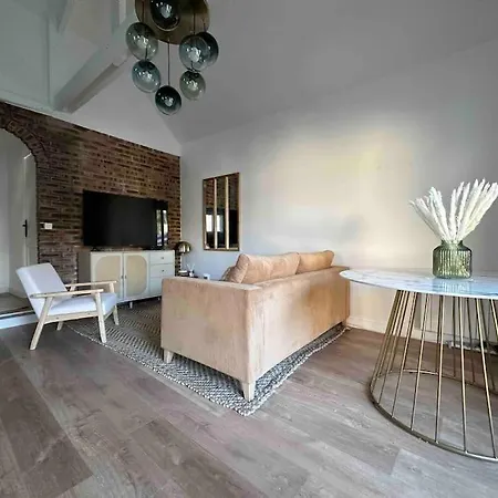 Holiday home Maison Jardin Proche Paris